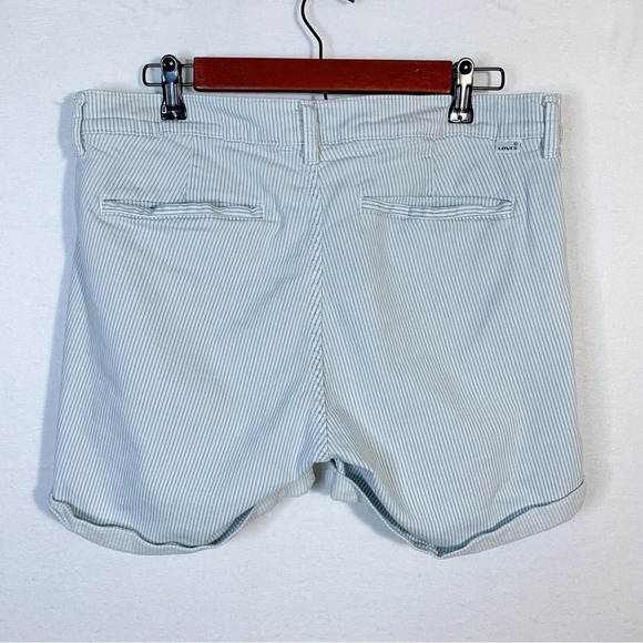 Levi’s Railroad Stripe Blue Denim Shorts Cuffed - Picture 2 of 7